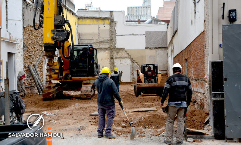 Por la fuerte recesión, la construcción e industria viven la peor caída desde 2001