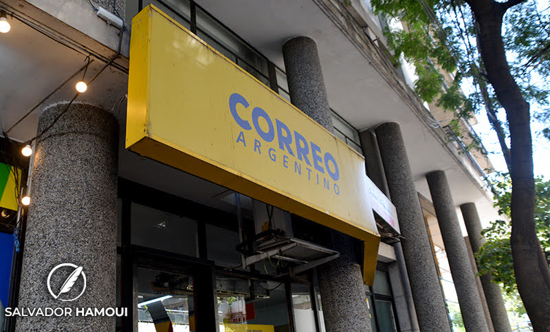 El Gobierno «reestructura» el Correo Argentino y ya despidió a más de 800 trabajadores en todo el país