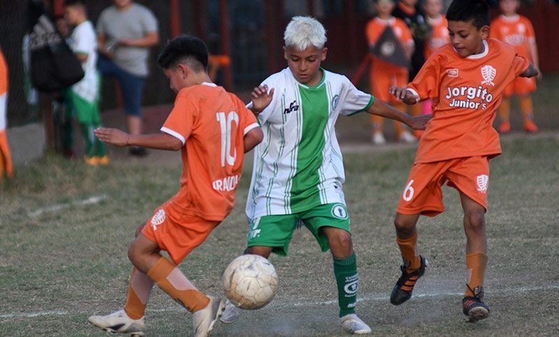 El proyecto “Rosario es fútbol” ya alcanzó a más de 12.000 niños
