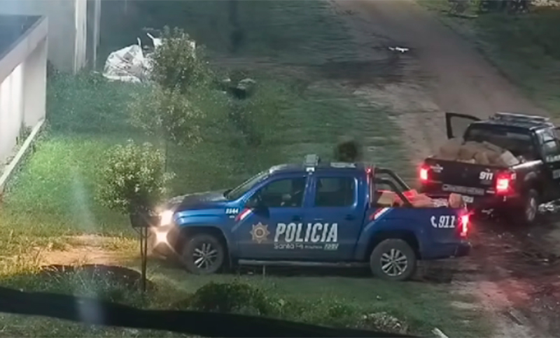 Reconquista: investigan a seis policías por robar mercadería de camiones que debían custodiar