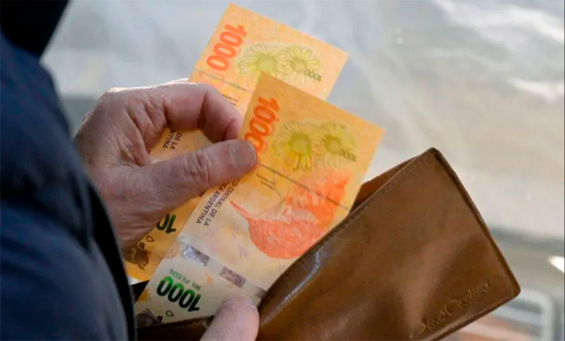 Argentina registra uno de los salarios mínimos más bajos de América Latina