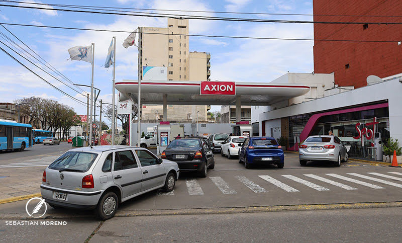 La nafta subirá al menos un 1,5 % por la actualización de impuestos a los combustibles