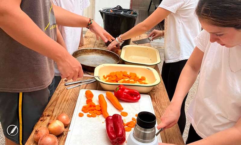 La demanda de comida aumentó un 30% y las organizaciones que entregan alimentos no dan abasto