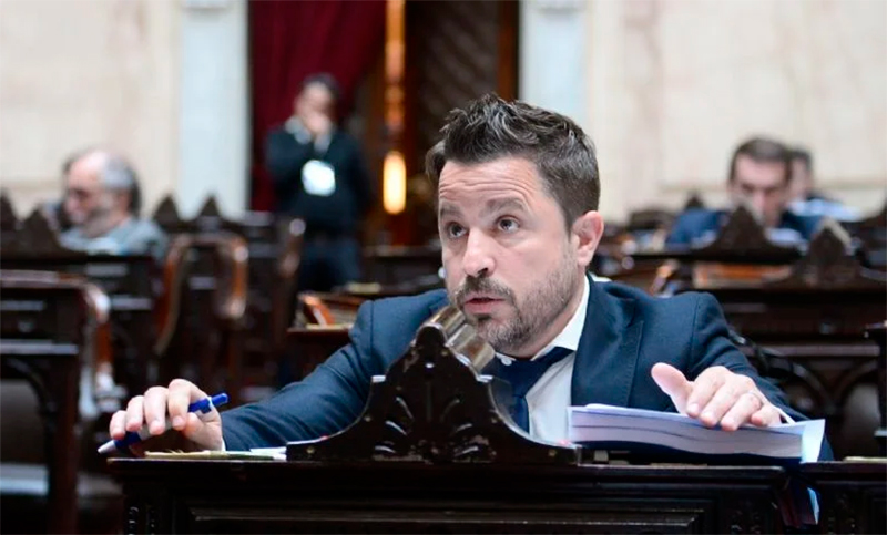 El diputado Tetaz presentó un proyecto para reducir la semana laboral: los detalles de la iniciativa
