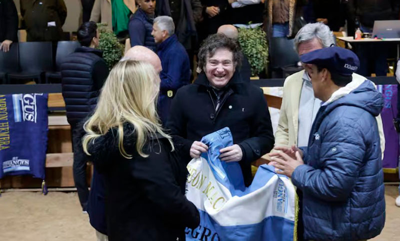 Milei: «Vamos a eliminar el impuesto PAIS y las retenciones para que el campo sea totalmente libre»