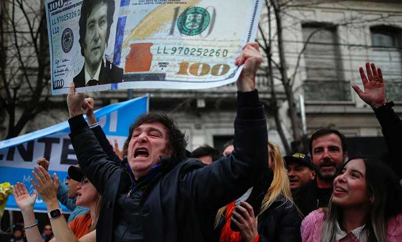 El jefe de Gabinete descartó la dolarización, una de las grandes promesas de Milei