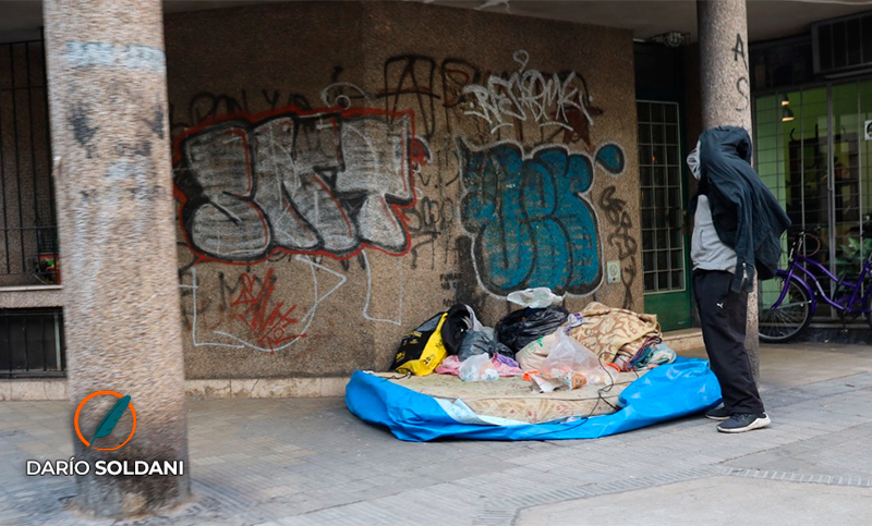 La cantidad de personas en situación de calle creció un 30% en Rosario durante el último año
