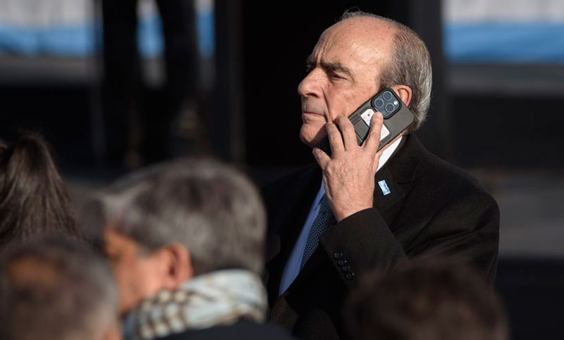 Francos ratificó que no va a haber devaluación y que «la gente va a tener que liquidar sus dólares»