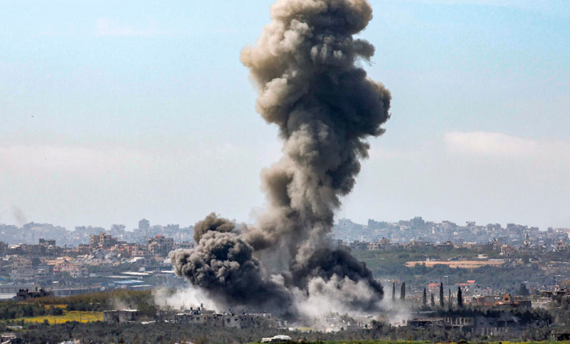 Al menos ocho palestinos muertos por otro ataque israelí contra un centro de ayuda en Gaza
