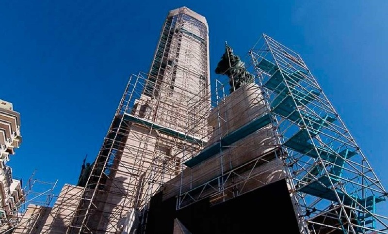 ¿Cuántos presidentes se necesitan para restaurar el Monumento Nacional a la Bandera?