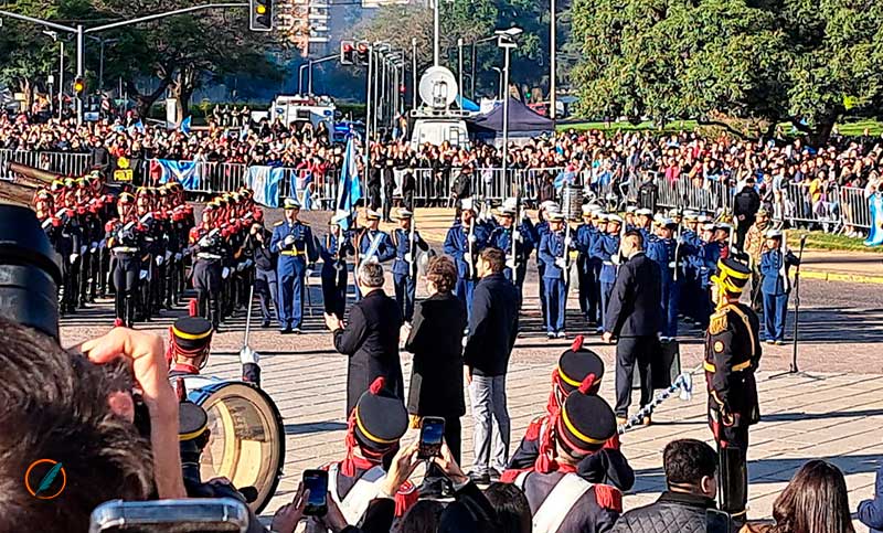 Milei llamó a firmar el Pacto de Mayo, recordó a Belgrano y nada dijo de la realidad del país