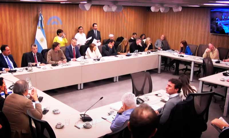 Comisión Pequeña y Mediana Empresa: la UIA planteó que comenzarán los despidos