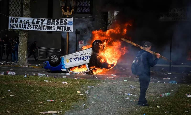 Caras tapadas, intervención coordinada y represalia cero: ¿hubo infiltrados en la manifestación?