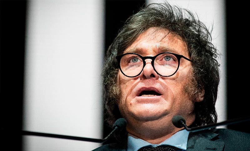Milei aseguró que “van a tener que sacarlo muerto de la Rosada para quebrar el déficit fiscal”