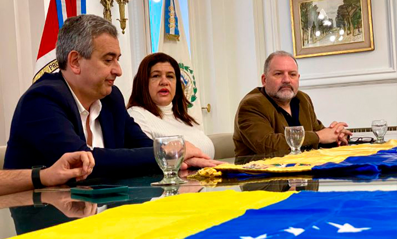 El intendente Javkin se sumó a la ola de pedidos de transparencia en los comicios de Venezuela