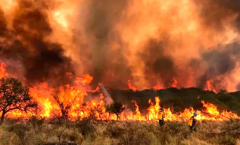Córdoba: se agravan los focos de incendio en distintos puntos de las sierras