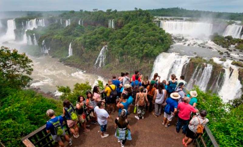 Se movilizaron 1,4 millones de turistas durante el fin de semana largo