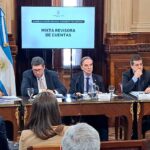 El titular de la Auditoría General de la Nación expuso que planean auditar cuatro facultades de la UBA