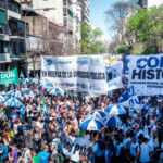 Docentes universitarios denuncian una pérdida salarial del 50% y auguran que se viene otro año “de lucha”