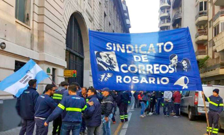 En medio de la incertidumbre, trabajadores del Correo acordaron aumento del 6,2% para noviembre