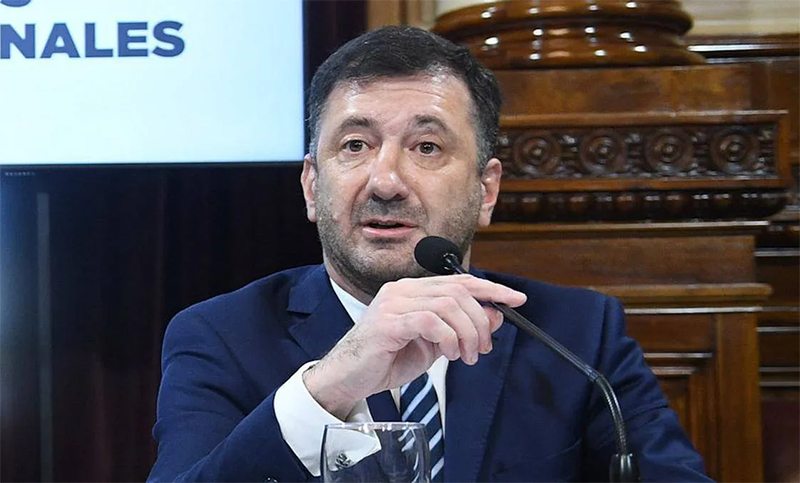 Sugieren que el dinero que le encontraron a Kueider “podría ser una coima para votar la Ley Bases”