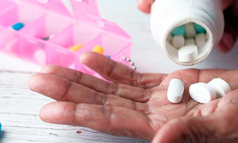 La OMS alerta sobre el riesgo de consumir medicamentos no recetados