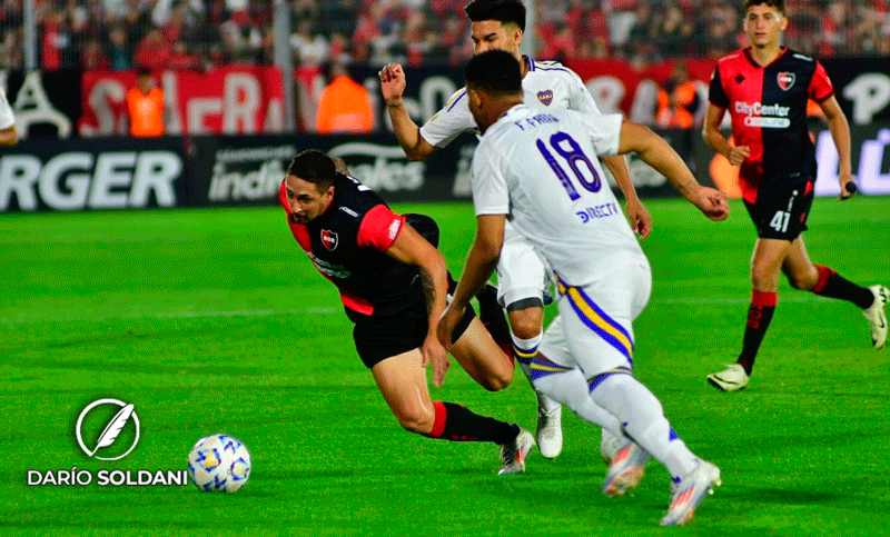 Newell’s empujó con actitud hasta el final pero perdió 1 a 0 con Boca en el Coloso