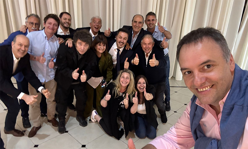Milei encabezó una reunión de Gabinete en Olivos para celebrar el año de gestión: no estuvo Villarruel