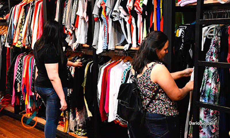 Consolidación del derrumbe: las ventas minoristas cayeron 12% interanual en lo que va del año