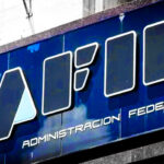 Denuncian que el jefe de la DGI adquirió inmuebles en Miami y no los declaró