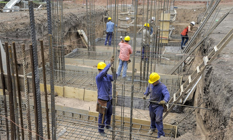 La construcción y la industria continúan profundizando su brutal desplome