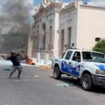 Incidentes frente a la Municipalidad de Moreno por el asesinato de un repartidor de 20 años