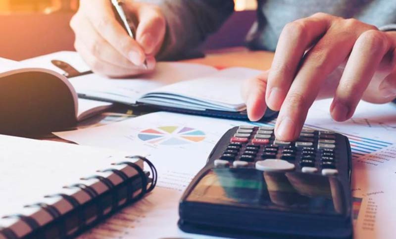 ARCA oficializó las nuevas escalas de Ganancias: ¿cuál es el mínimo imponible para empezar a pagar?