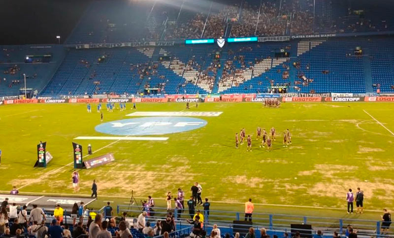 Liga Profesional le reclamó a los clubes por el mal estado de los campos de juego