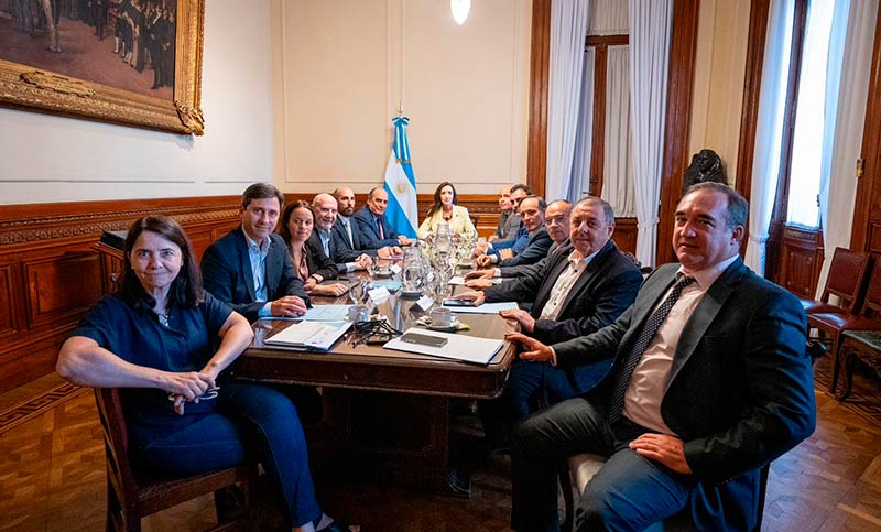 El Gobierno acordó con los bloques «dialoguistas» tratar la eliminación de las Paso y Ficha Limpia en extraordinarias