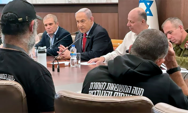 Presionado por opositores, Netanyahu retrasa la aprobación del alto el fuego y sigue bombardeando