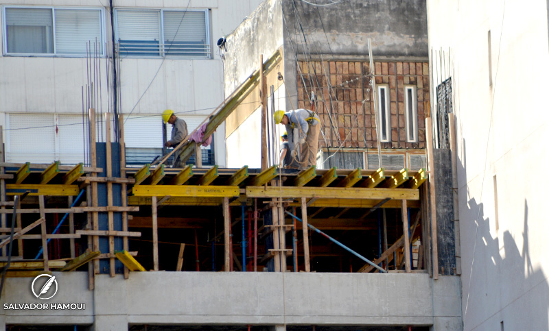 Construcción en crisis: 2024 cerró con una caída del 27% en los insumos vendidos