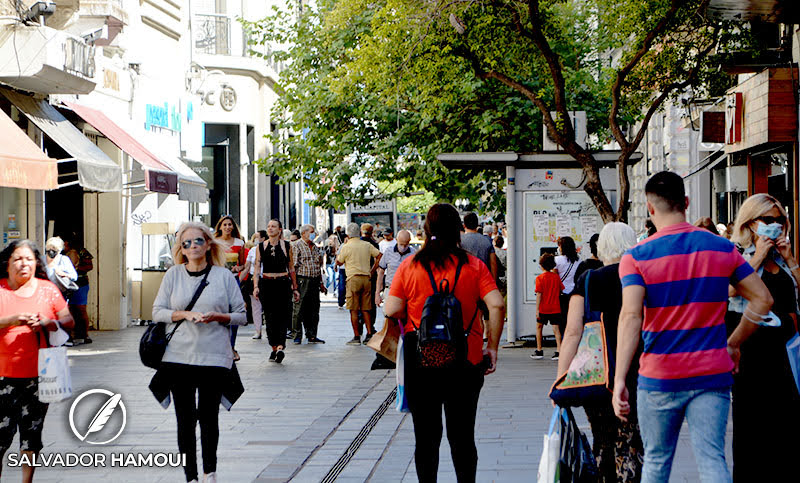 Las ventas minoristas terminaron el año 10% debajo del 2023, aunque en diciembre hubo un repunte