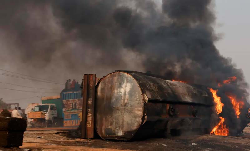 Al menos 80 muertos y varios heridos por la explosión de un camión cisterna en Nigeria