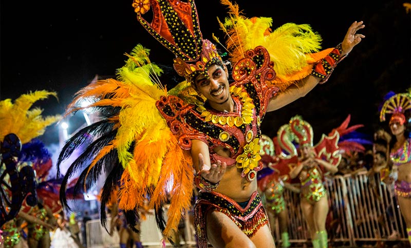La magia de los bailes de Carnaval en Rosario comenzará este fin de semana