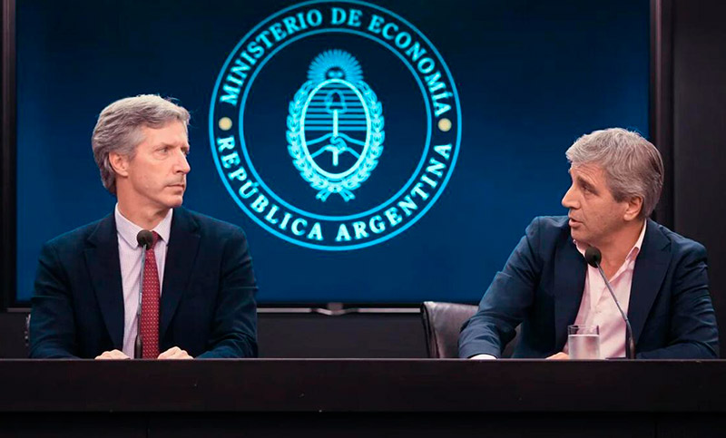 El Gobierno toma más deuda para salir del cepo: cerró acuerdo por U$S1.000 millones con bancos privados