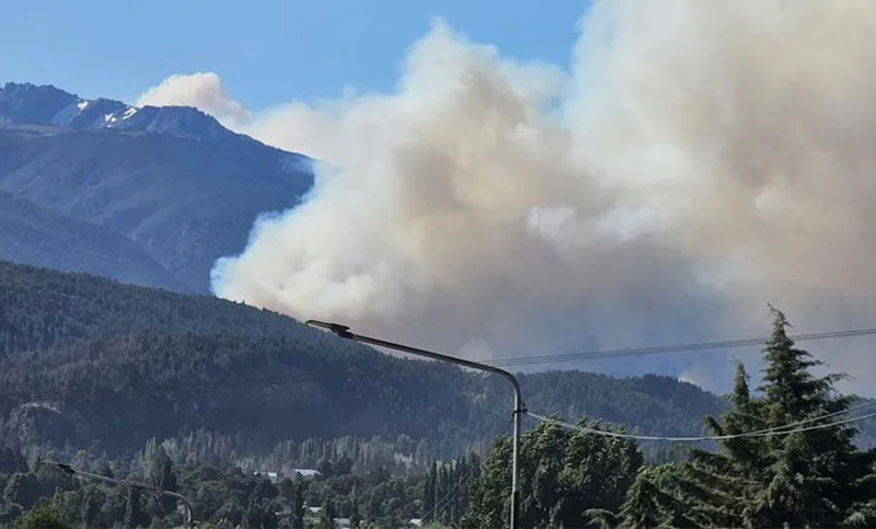 Incendio en El Bolsón: el fuego arrasó más de 1600 hectáreas y destruyó varias propiedades
