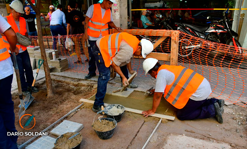 La Municipalidad comienza a implementar el plan de reparación de veredas con 25 cuadrillas en simultáneo