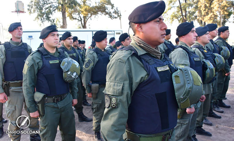 Bullrich y Petri fijaron un aumento salarial para todos los integrantes de las fuerzas a su cargo