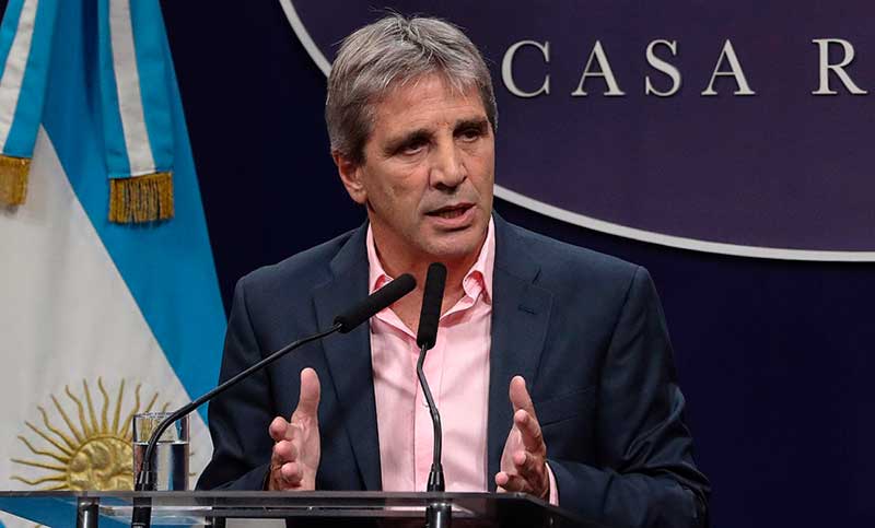 Caputo sostuvo que el dólar “no está atrasado” y adelantó el dato de inflación de enero