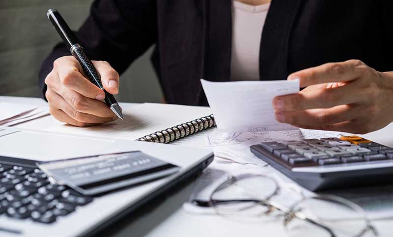 En enero, la recaudación subió por encima del costo de vida, apuntalada por Ganancias