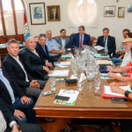 Paritaria en Santa Fe: el Gobierno propuso a los estatales un aumento salarial del 5% en tres meses