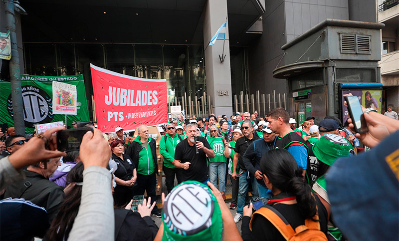 ATE definió un cese de tareas este miércoles para acompañar la marcha de los jubilados al Congreso