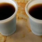 Broma pesada: ofreció café con una sustancia tóxica a sus compañeros y dejó a cinco internados
