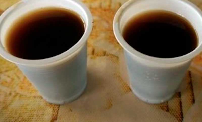 Broma pesada: ofreció café con una sustancia tóxica a sus compañeros y dejó a cinco internados